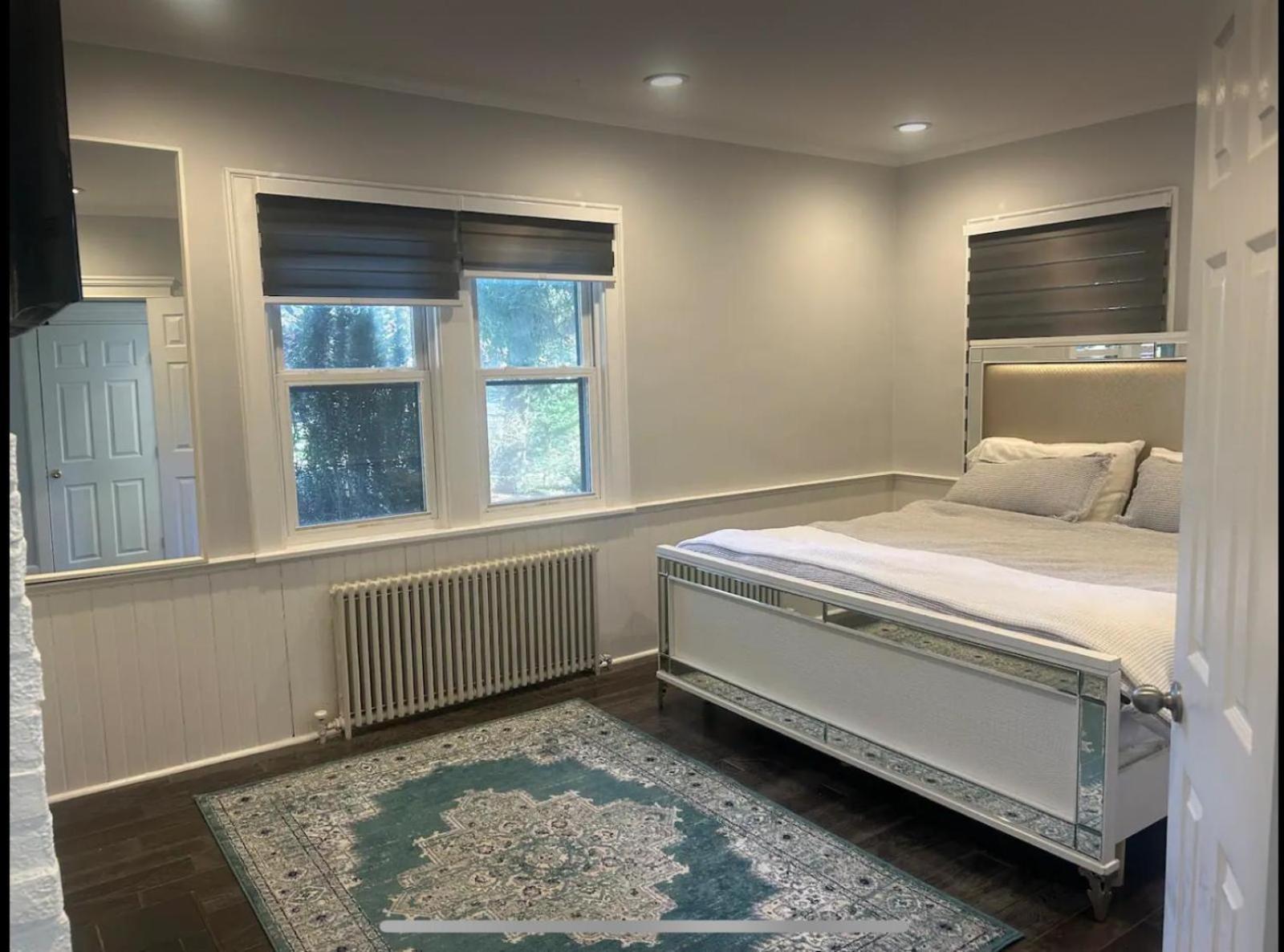 Private Suite In Huntington Station Bagian luar foto
