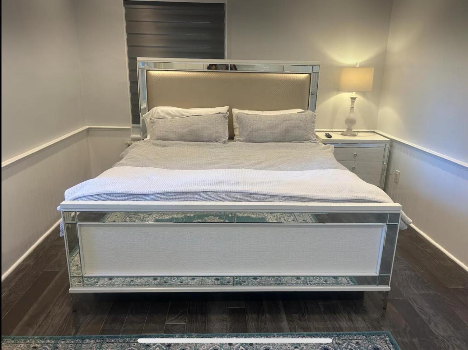 Private Suite In Huntington Station Bagian luar foto