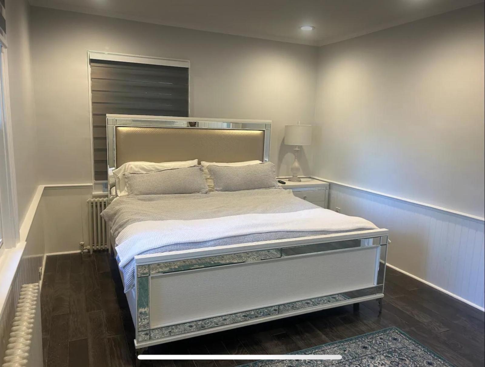 Private Suite In Huntington Station Bagian luar foto